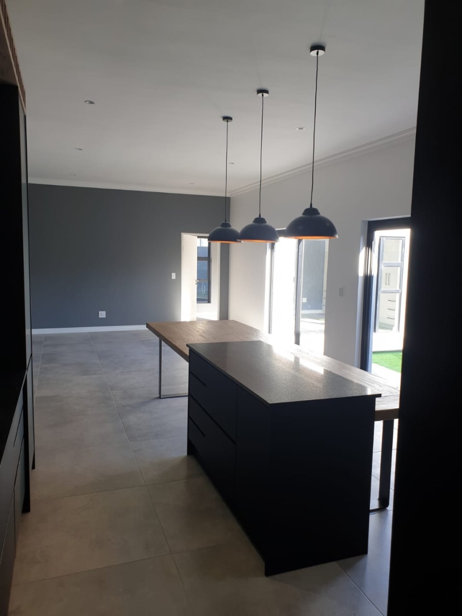 3 Bedroom Property for Sale in Sandown Western Cape